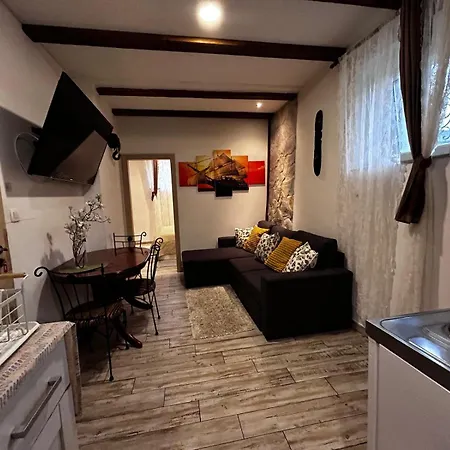 Apartamento Knox Center *