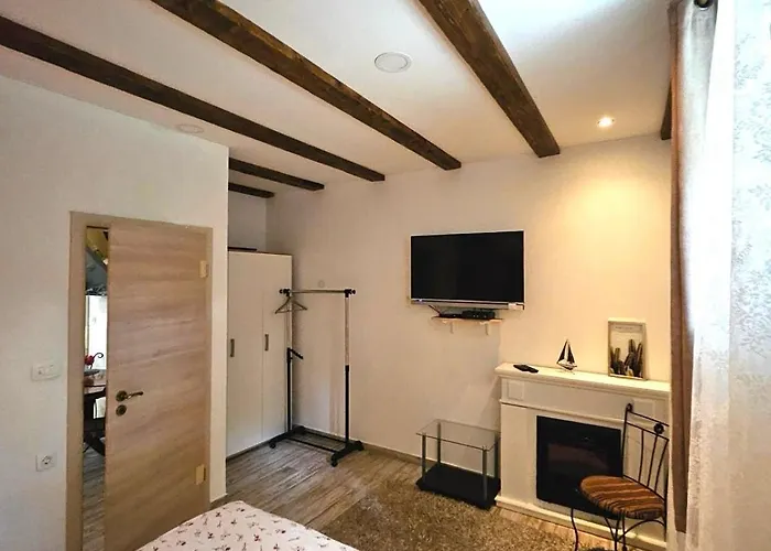 Apartment Knox Center