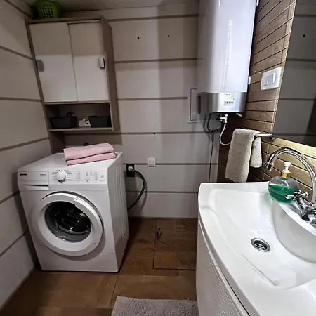 Knox Center 아파트 *