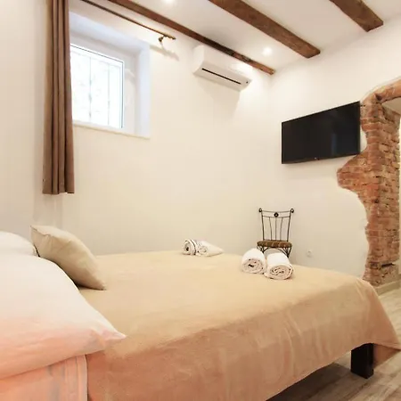 Appartement Knox Center *